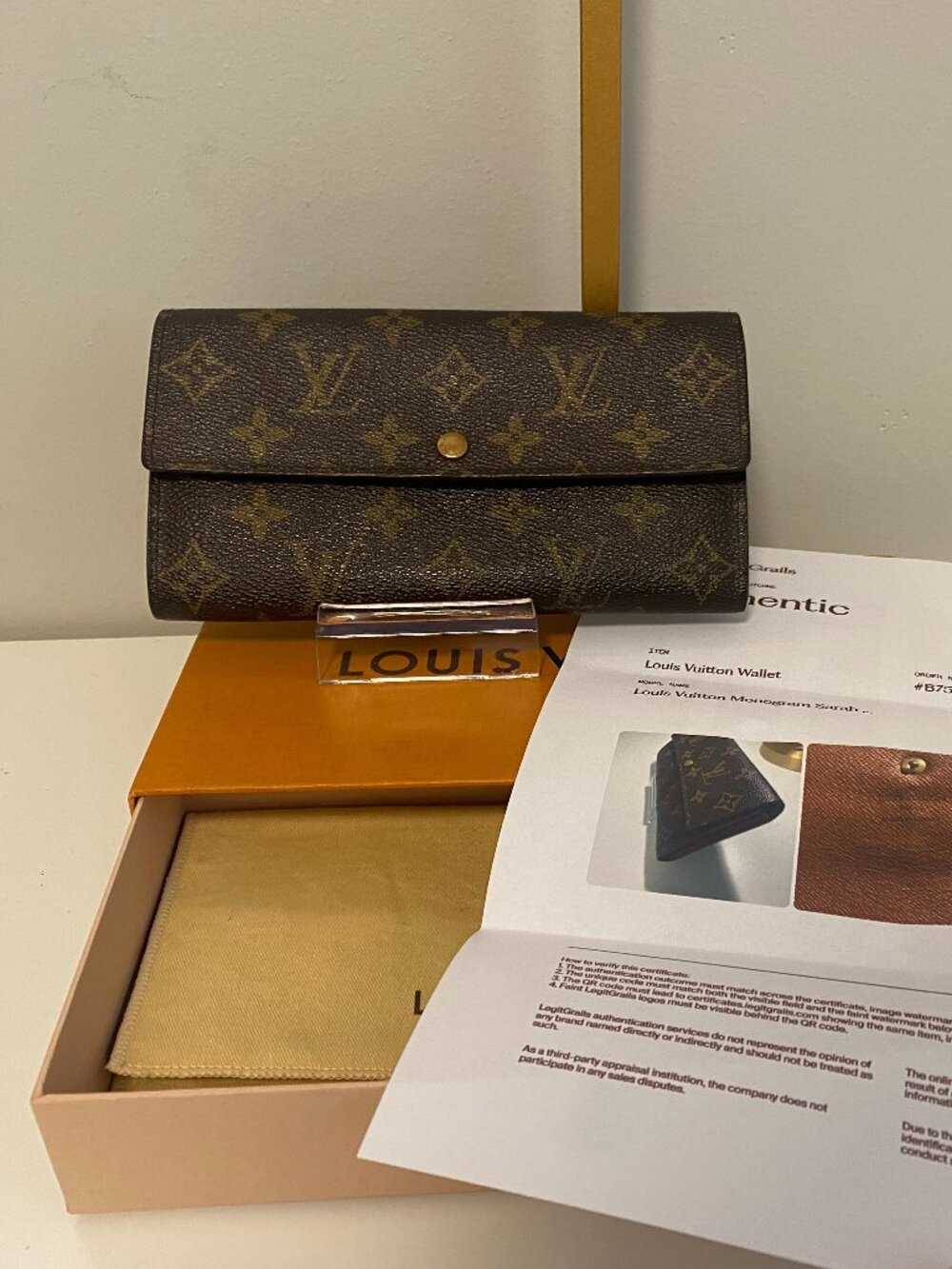 Authentic Louis Vuitton Sarah Wallet Full Set